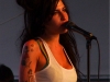 Amy Winehouse se aleja de las drogas gracias a su nuevo novio